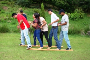 Fonkelnieuw Team Building Games As A Means To Promote Positive Workforce VQ-92